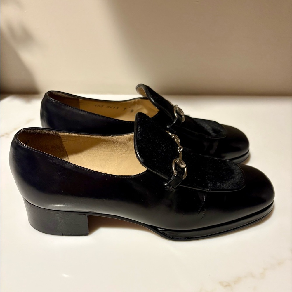 Gucci Black Leather Loafers with Silver Detail